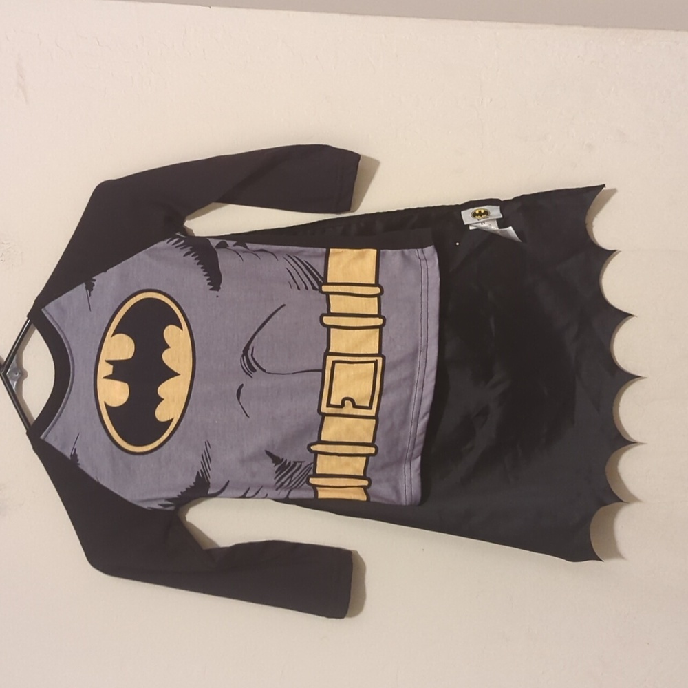 PJammy batman shirt with cap size 4/5